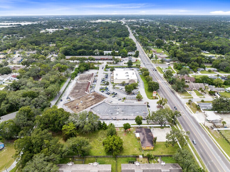 More Photos Of 4607 N Pine Hills Rd, Orlando Office Residential For Sale