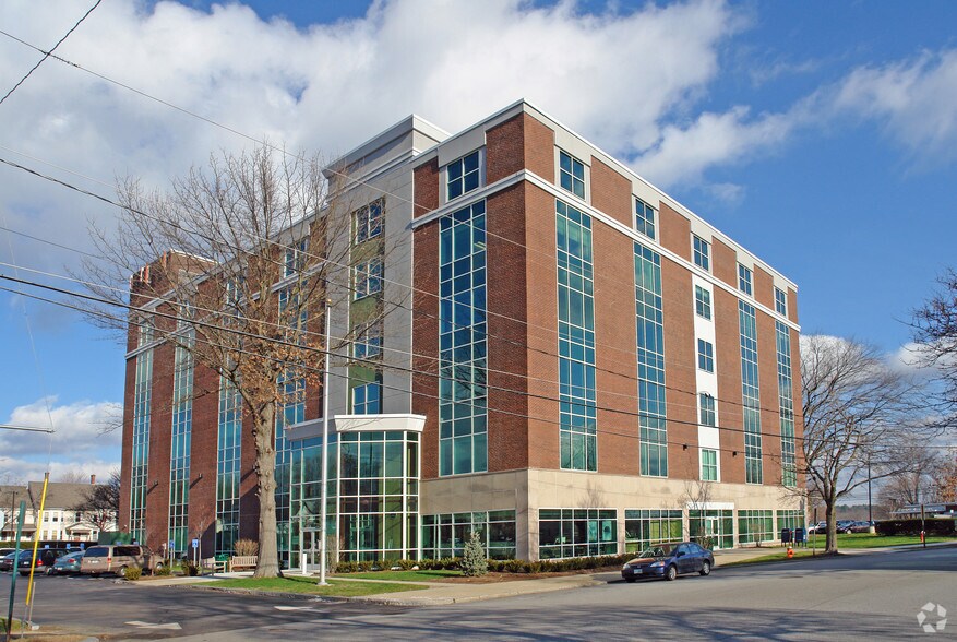 More Photos Of 2 Pillsbury St, Concord Office For Sale