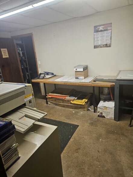 More Photos Of 1630 W Jackson St, Painesville Warehouse For Lease