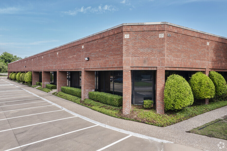 Primary Photo Of 850 E Arapaho Rd, Richardson Unknown For Lease