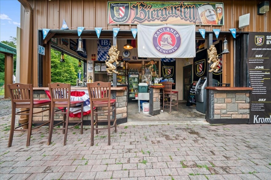 More Photos Of 2136 Lake Ariel Hwy, Lake Ariel Restaurant For Sale