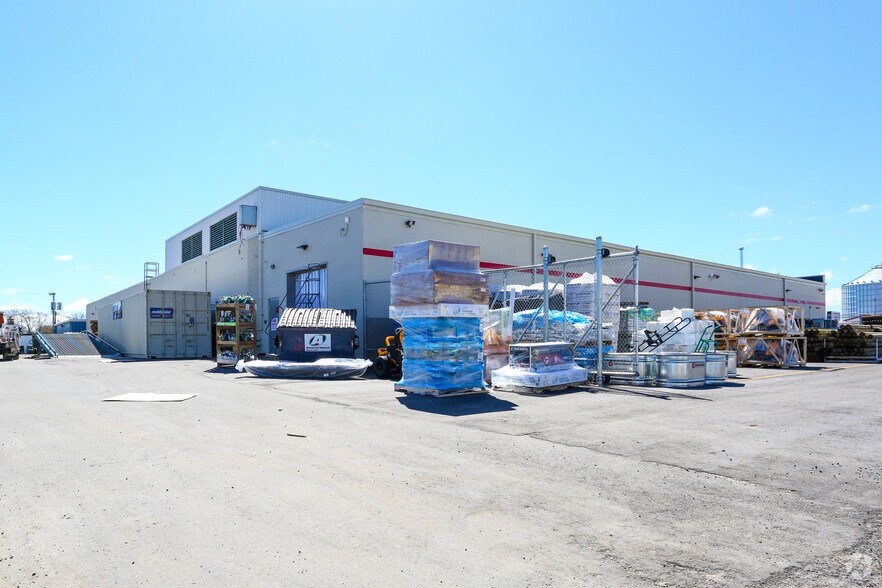 More Photos Of 1104-1122 W Main St, Waupun Fast Food For Lease