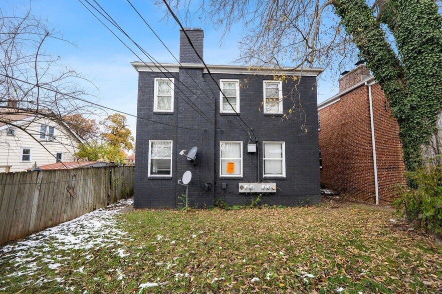 More Photos Of 1657 Sullivant Ave, Columbus Apartments For Sale