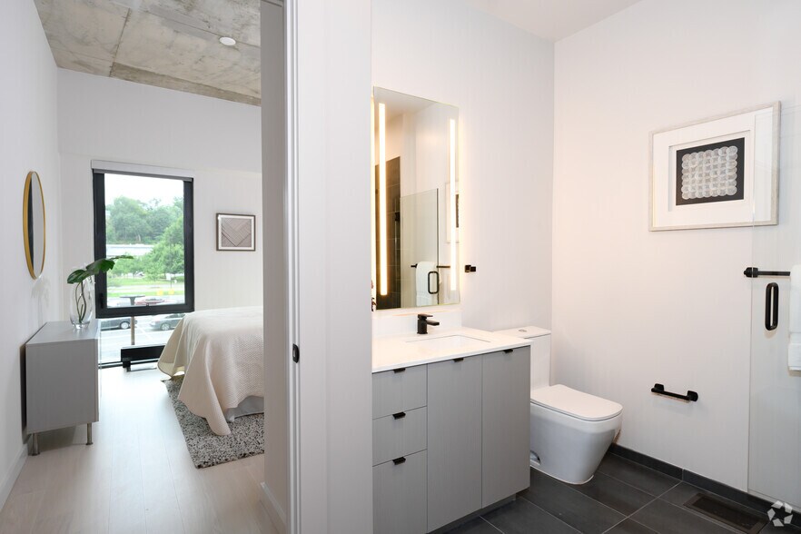 More Photos Of 3030 S Potomac Ave, Arlington Multifamily For Sale