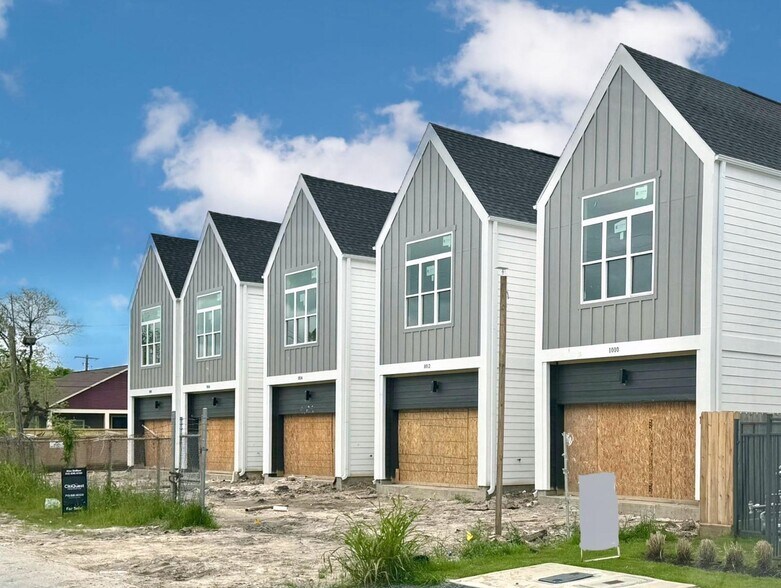 More Photos Of 4017 Robertson St, Houston Land For Sale