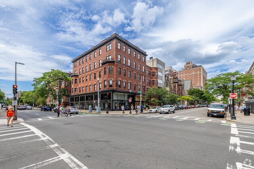 More Photos Of 39-45 Newbury St, Boston Loft Creative Space For Lease