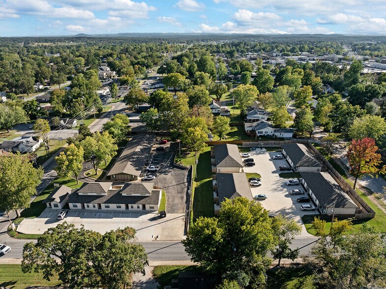 More Photos Of 124 S College St, Mountain Home Apartments For Sale