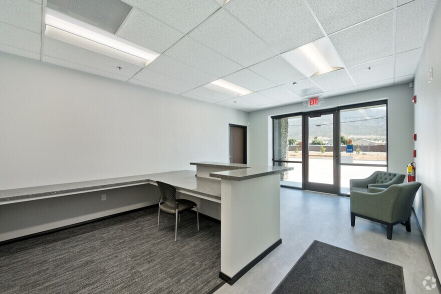 More Photos Of 20075 Kendall Dr, San Bernardino Warehouse For Sale