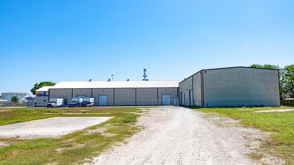 More Photos Of 3214 Pasadena Fwy, Pasadena Warehouse For Lease