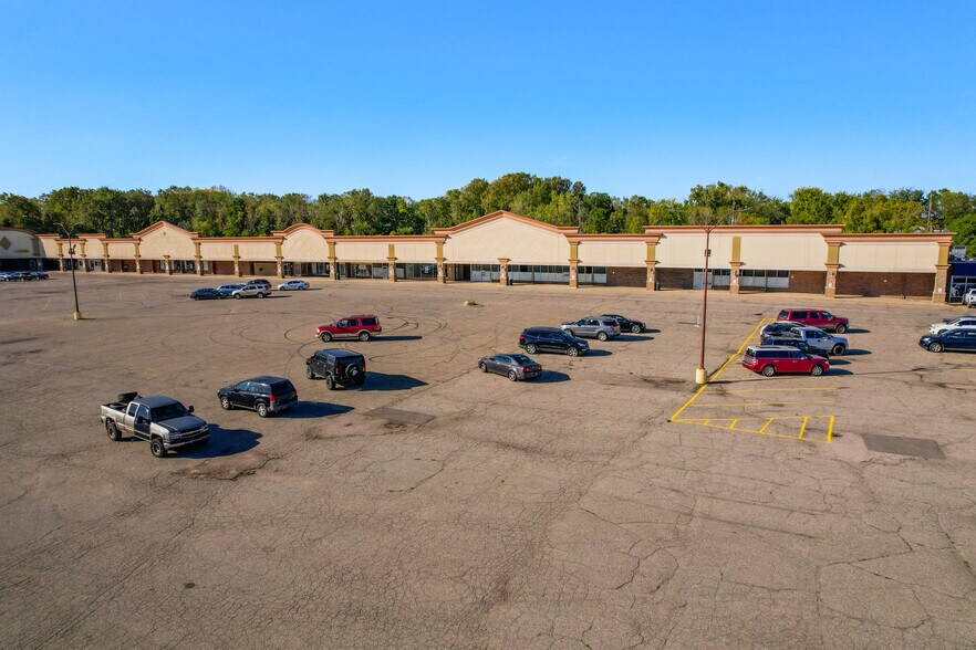 More Photos Of 3222 S Martin Luther King Jr Blvd, Lansing Unknown For Lease