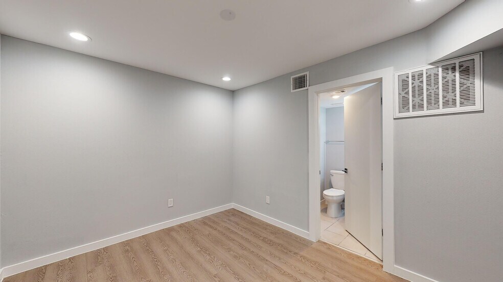 More Photos Of 4400 San Jacinto St, Dallas Multifamily For Sale