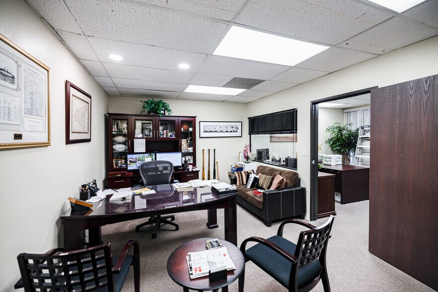 More Photos Of 23717 Hawthorne Blvd, Torrance Office For Lease