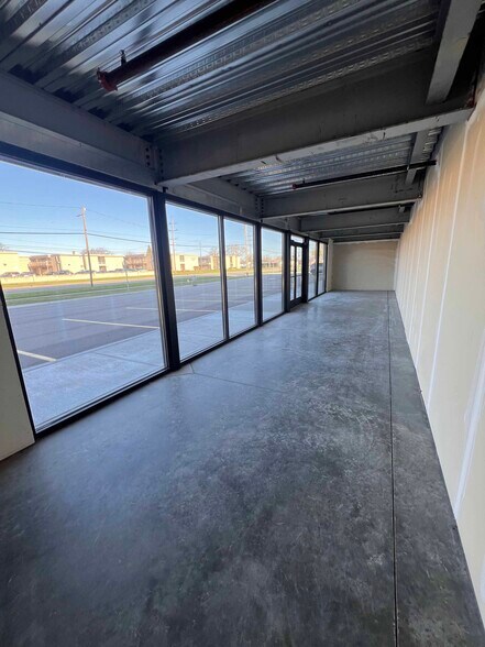 More Photos Of 27900 Hoover Rd, Warren Self Storage For Lease