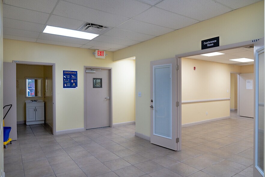 More Photos Of 1371 SW 8th St, Pompano Beach Warehouse For Lease