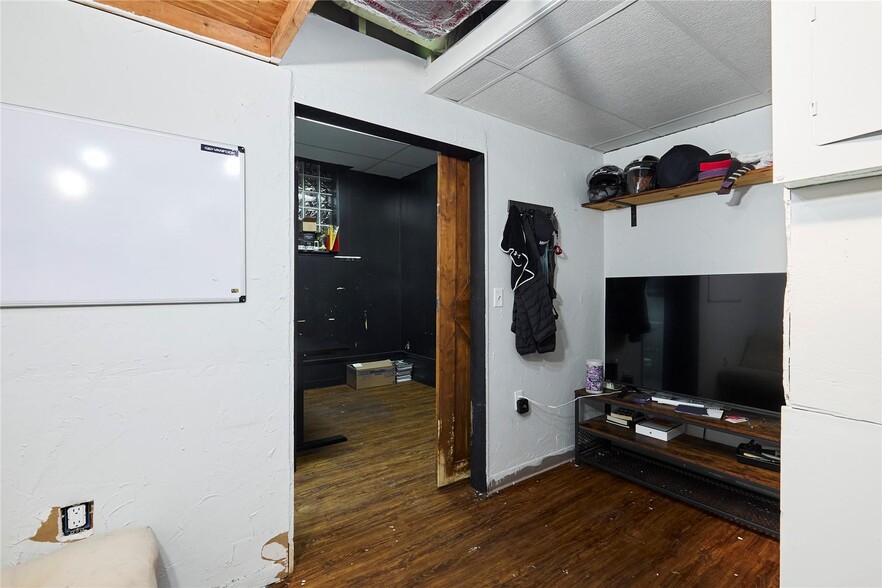 More Photos Of 1834 14th St, Bradenton Freestanding For Sale