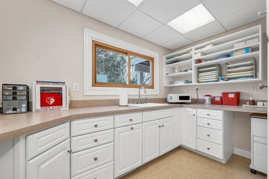 More Photos Of 205 Chelmsford St, Chelmsford Office Residential For Sale