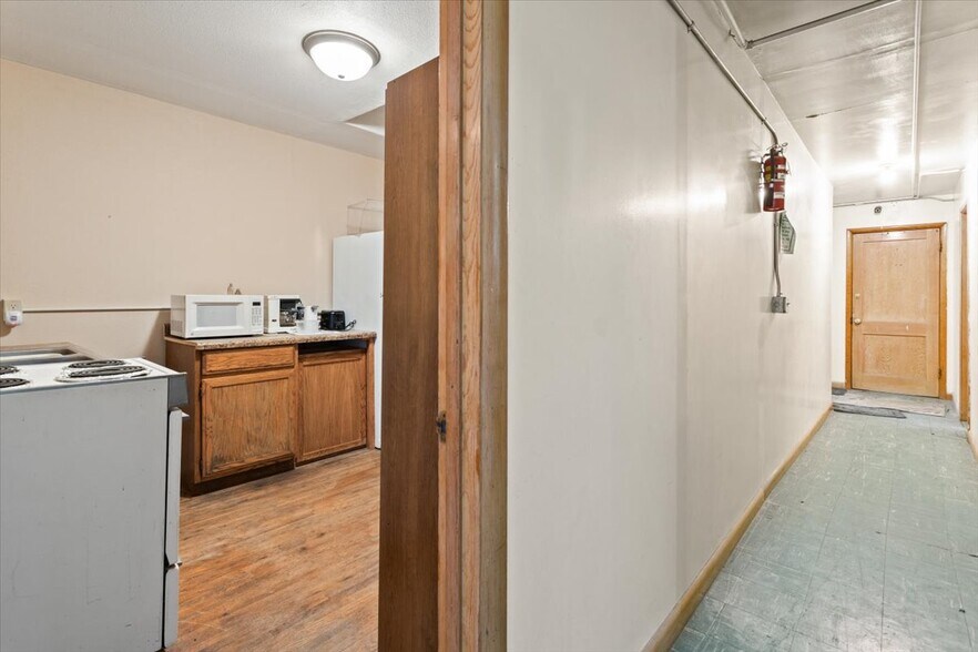 More Photos Of 19 N Main St, Tioga Bar For Sale
