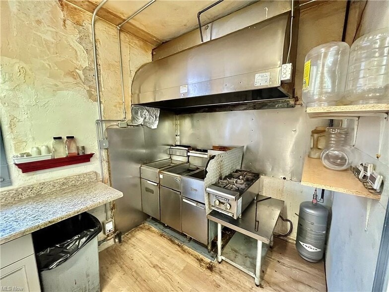 More Photos Of 223 Broad St, Conneaut Storefront Retail Residential For Sale