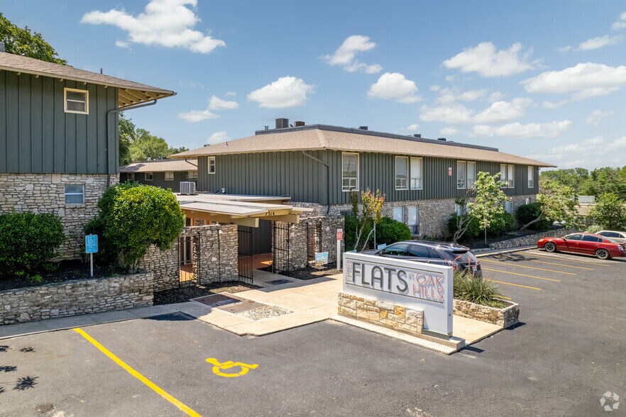 Primary Photo Of 7314-100 Oak Manor Dr, San Antonio Apartments For Sale