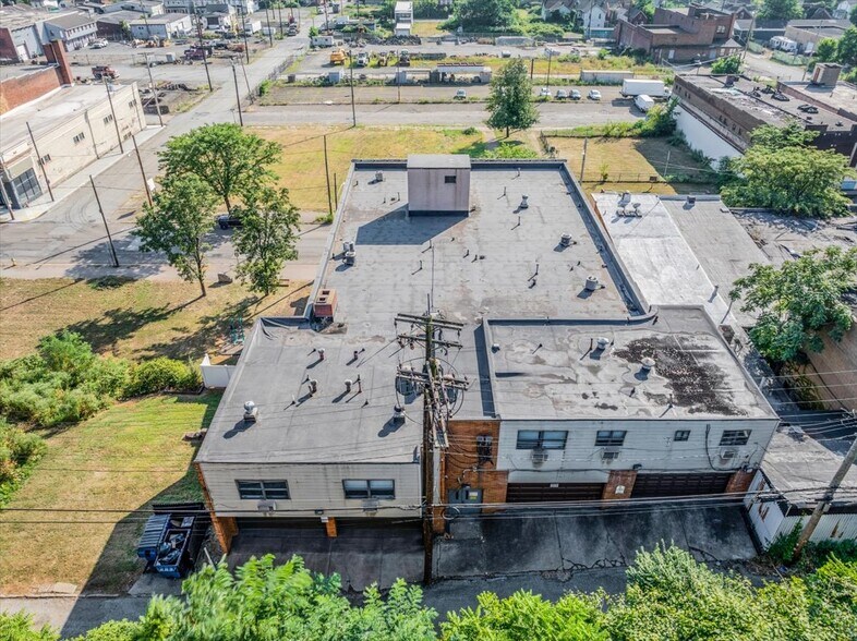 More Photos Of 723 Braddock Ave, Braddock Office For Sale