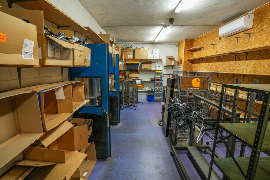More Photos Of 418 Delaware Ave, Palmerton Storefront For Sale