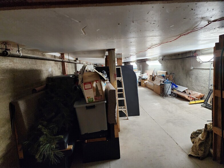 More Photos Of 142-144 N K St, Tulare Restaurant For Sale