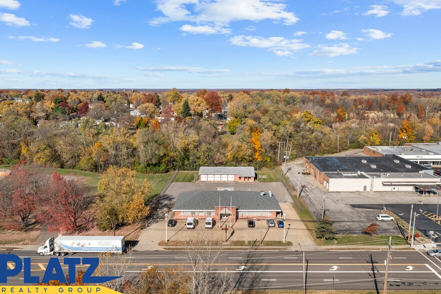 More Photos Of 1036 E State St, Alliance Lodge Meeting Hall For Sale