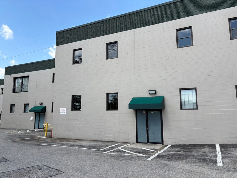 More Photos Of 9570 Berger Rd, Columbia Flex For Lease
