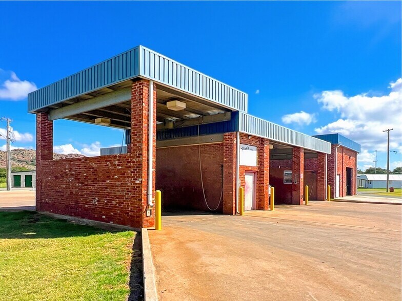 More Photos Of 509 1st St, Granite Carwash For Sale