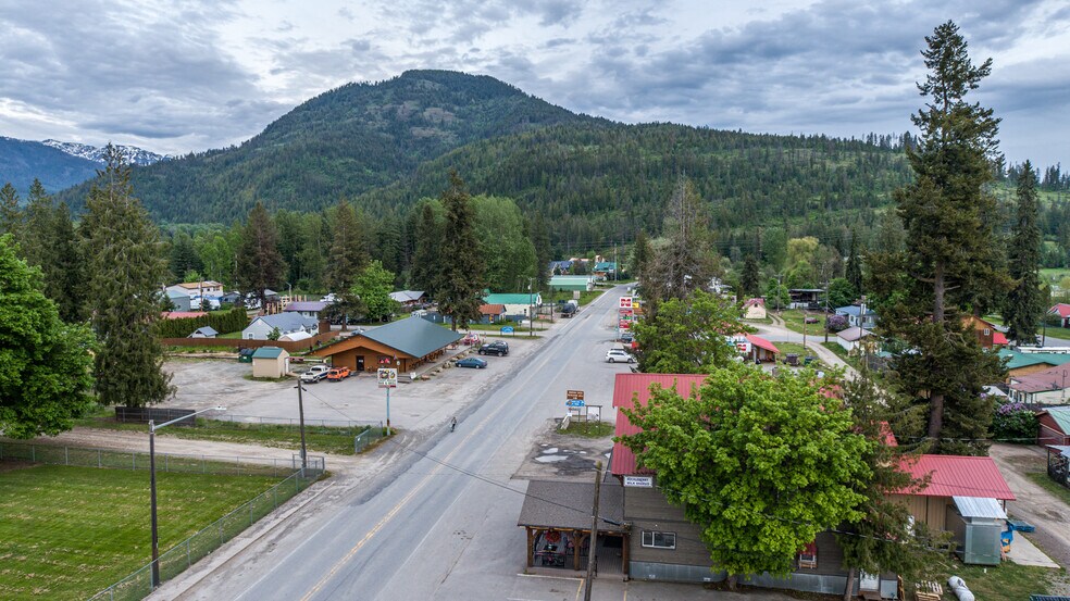 More Photos Of 118 4th ave, Clark Fork Supermarket For Sale