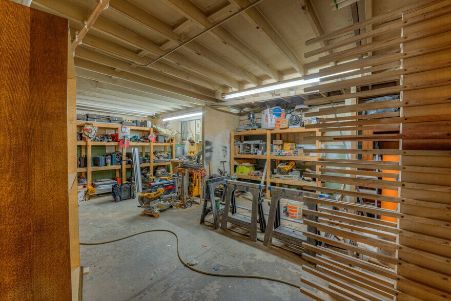 More Photos Of 2509-2519 Summer Ave, Memphis Flex For Sale