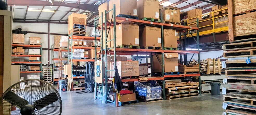 More Photos Of 33 S University St, Healdsburg Warehouse For Sale