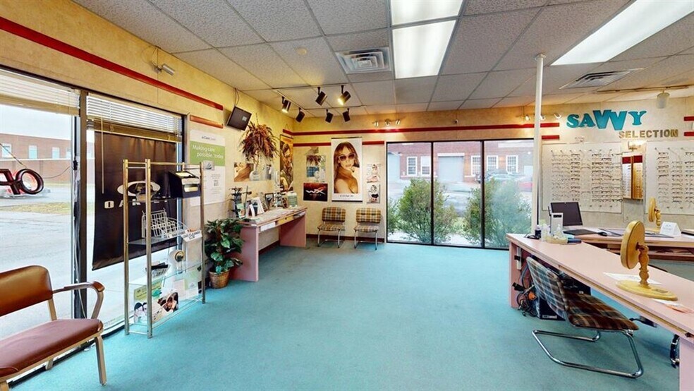 More Photos Of 2815-2819 5th Ave, Huntington Medical For Sale