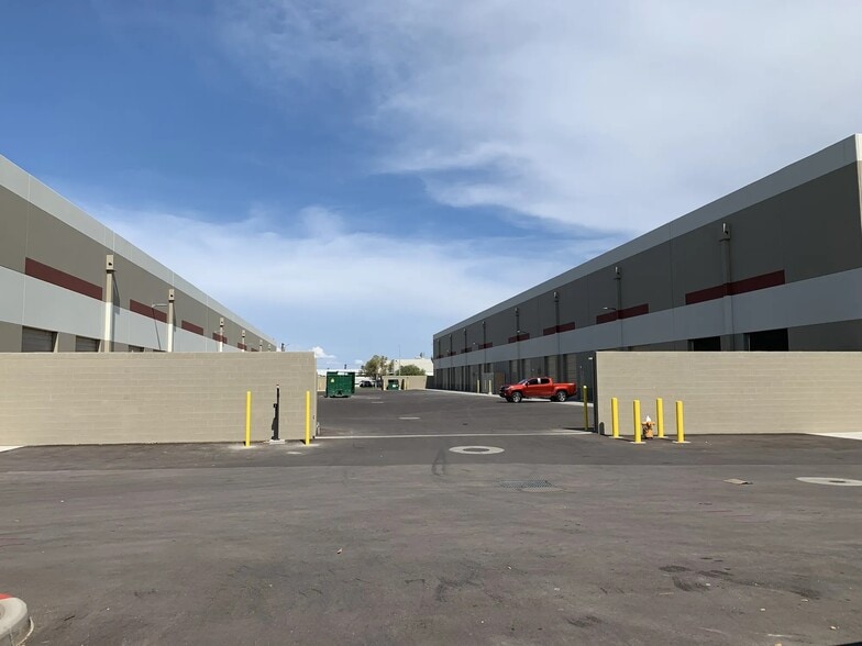 More Photos Of 4141 N 36th St, Phoenix Unknown For Lease