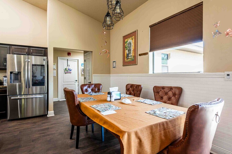 More Photos Of 13031 Partridge St, Spring Hill Assisted Living For Sale