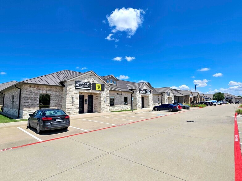 More Photos Of 1400 N Coit Rd, McKinney Unknown For Lease