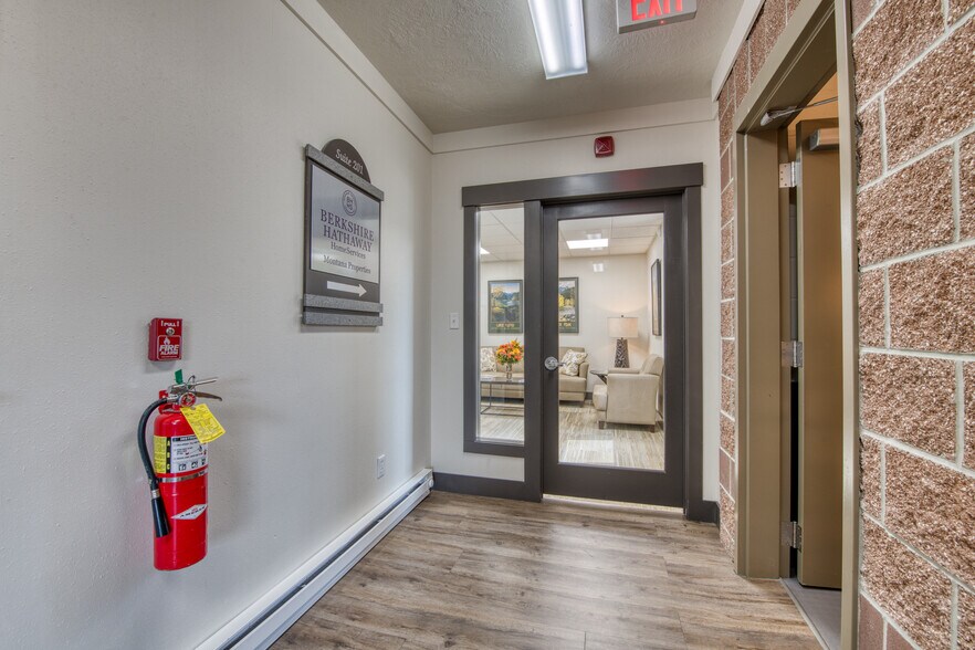 More Photos Of 120 S 5th St, Hamilton Office For Sale