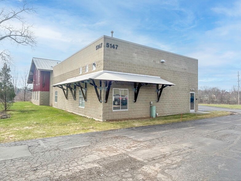 Primary Photo Of 5147 Paris Ave SE, Grand Rapids Warehouse For Lease