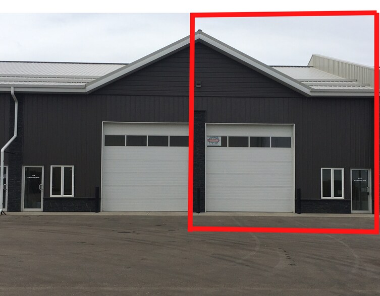 More Photos Of 974 Boulder Blvd, Stony Plain Warehouse For Lease
