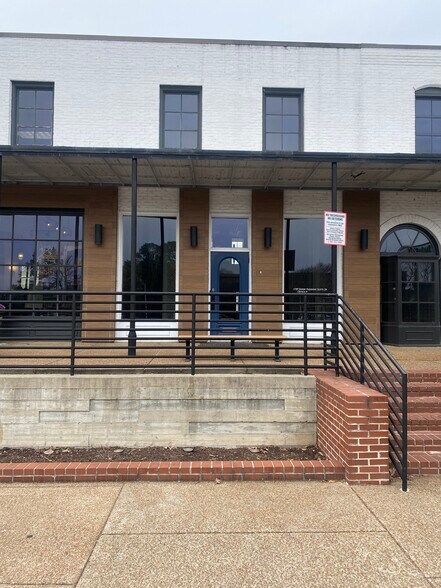 More Photos Of 1789-1799 Kirby Pky, Memphis General Retail For Sale