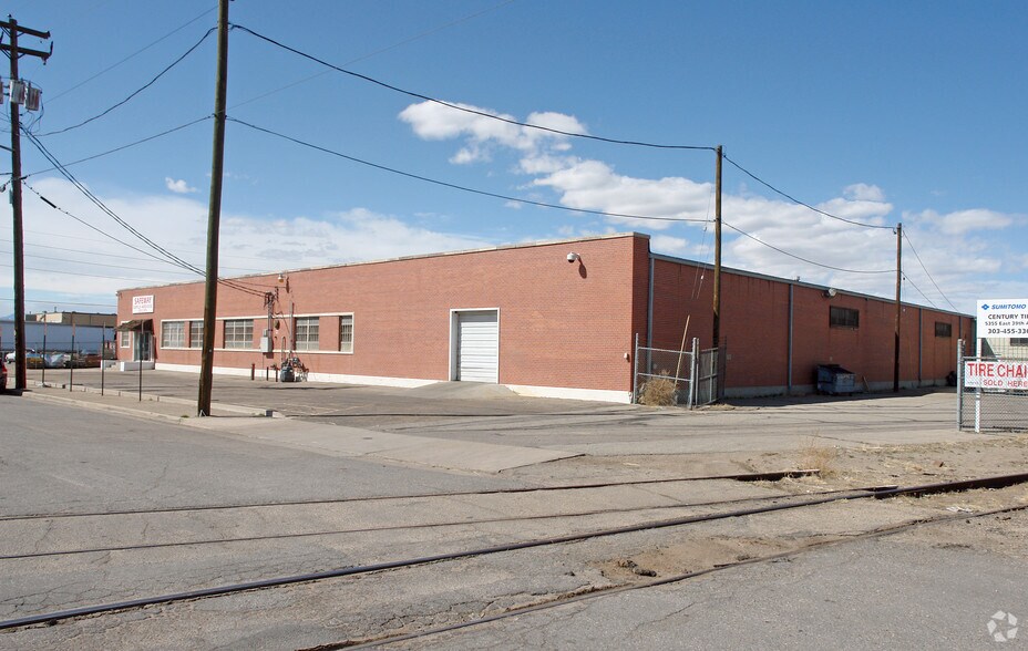 More Photos Of 5301 E 39th Ave, Denver Warehouse For Lease
