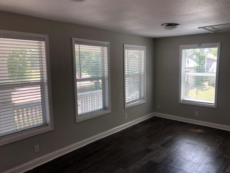 More Photos Of 3720 Sockwell Blvd, Greenville Apartments For Sale