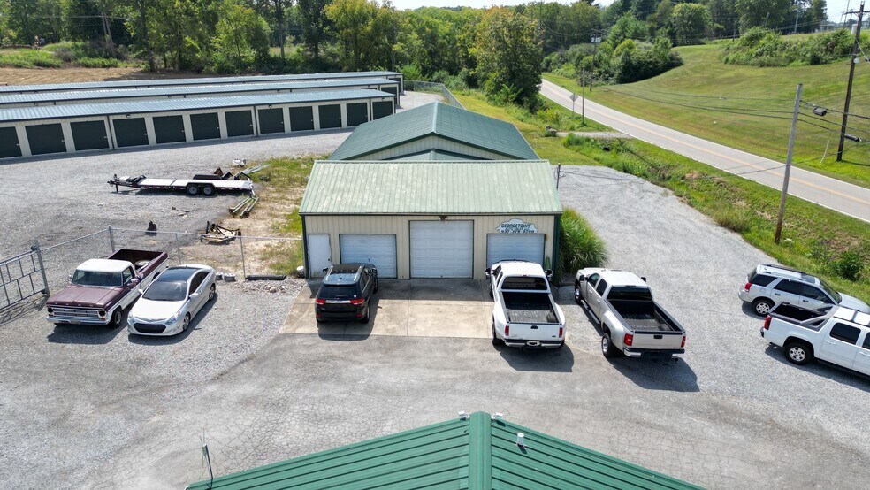 More Photos Of 3540 Eden Rd, Georgetown Auto Salvage Facility For Lease