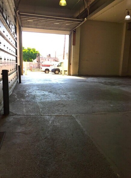 More Photos Of 233 Lodi St, Hackensack Warehouse For Lease