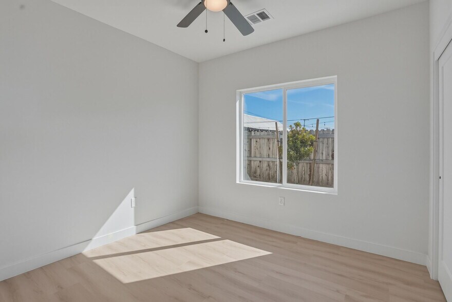 More Photos Of 1646 Clinton St, Delano Multifamily For Sale