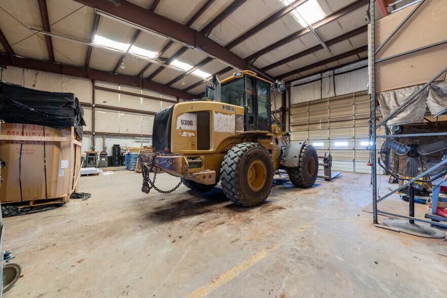 More Photos Of 4901 S Rockwell St, Oklahoma City Service For Sale