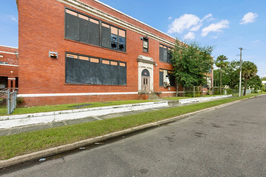 More Photos Of 1221 E 16th St, Jacksonville Schools For Sale