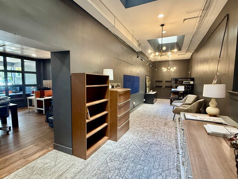 More Photos Of 675 Seminole Ave NE, Atlanta Office For Lease
