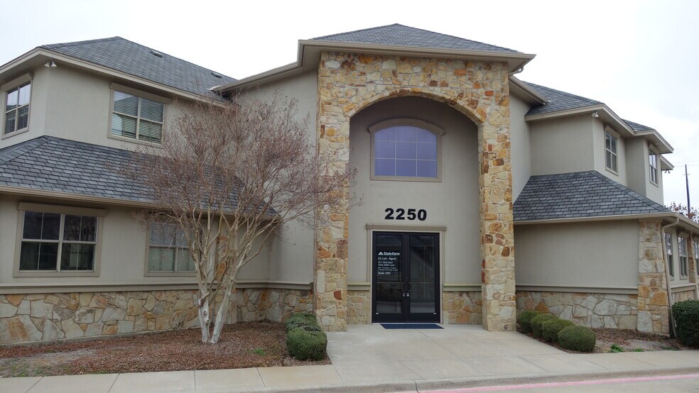 More Photos Of 2250 Pool Rd, Grapevine Office Residential For Sale