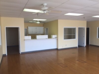 More Photos Of 653 E Madison Ave, Bastrop General Retail For Lease
